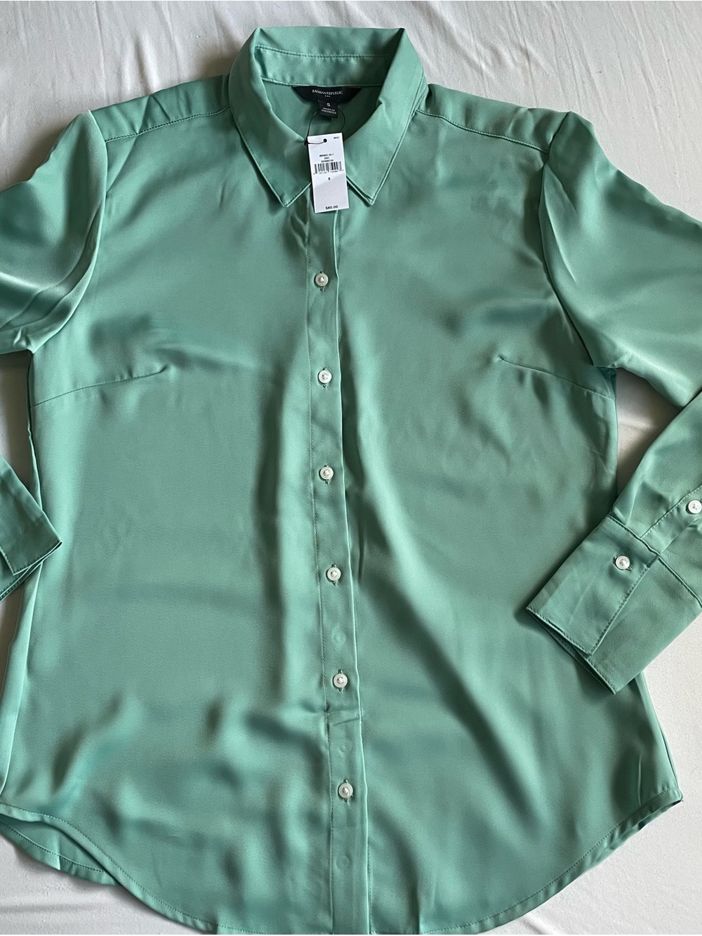 Banana Republic Women’s Green Solid Satin Poly Collared Button-Up Blouse / S